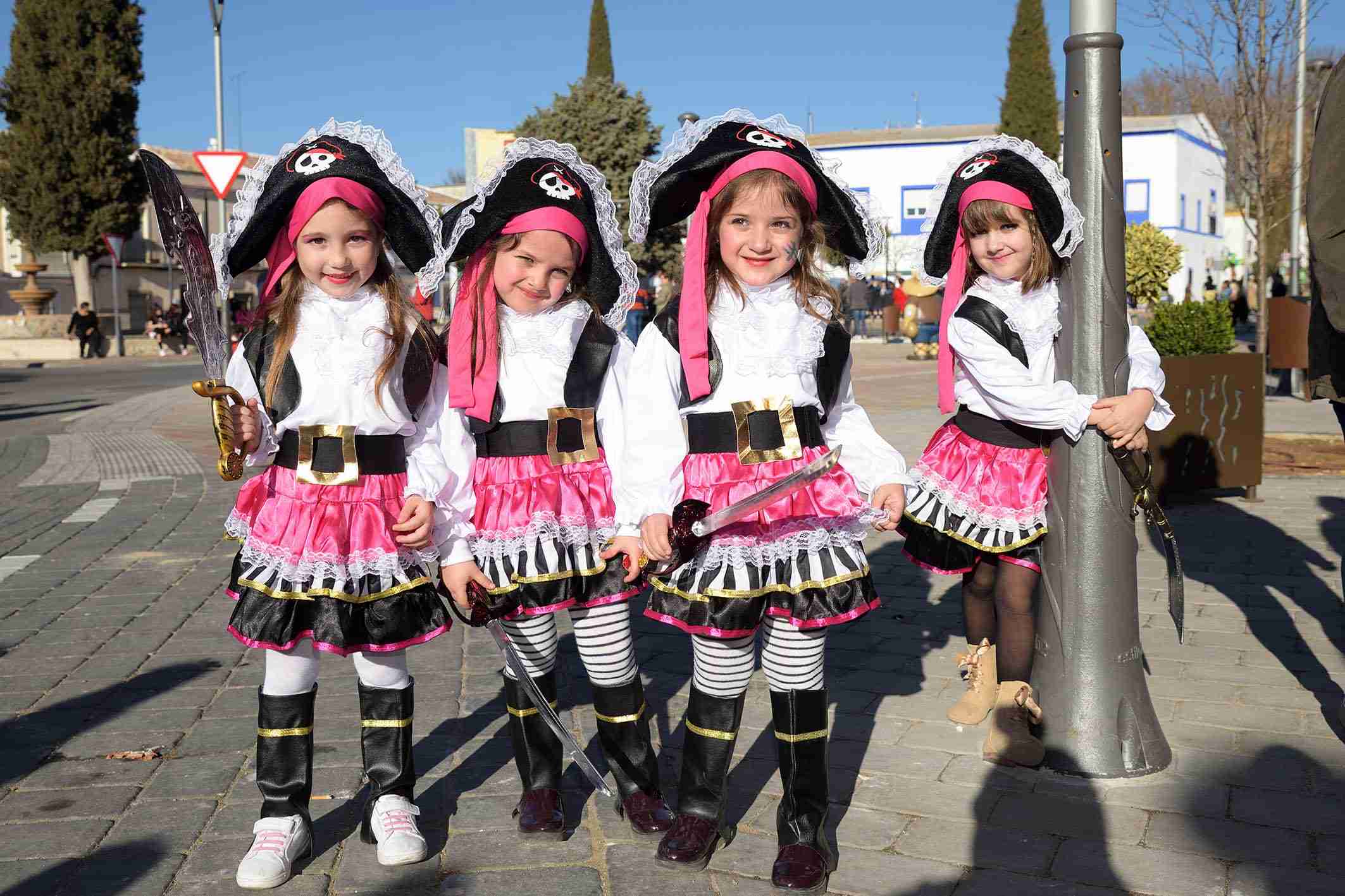 Cientos de niños participaron en el Desfile de Comparsas Infantiles de Argamasilla de Alba 1