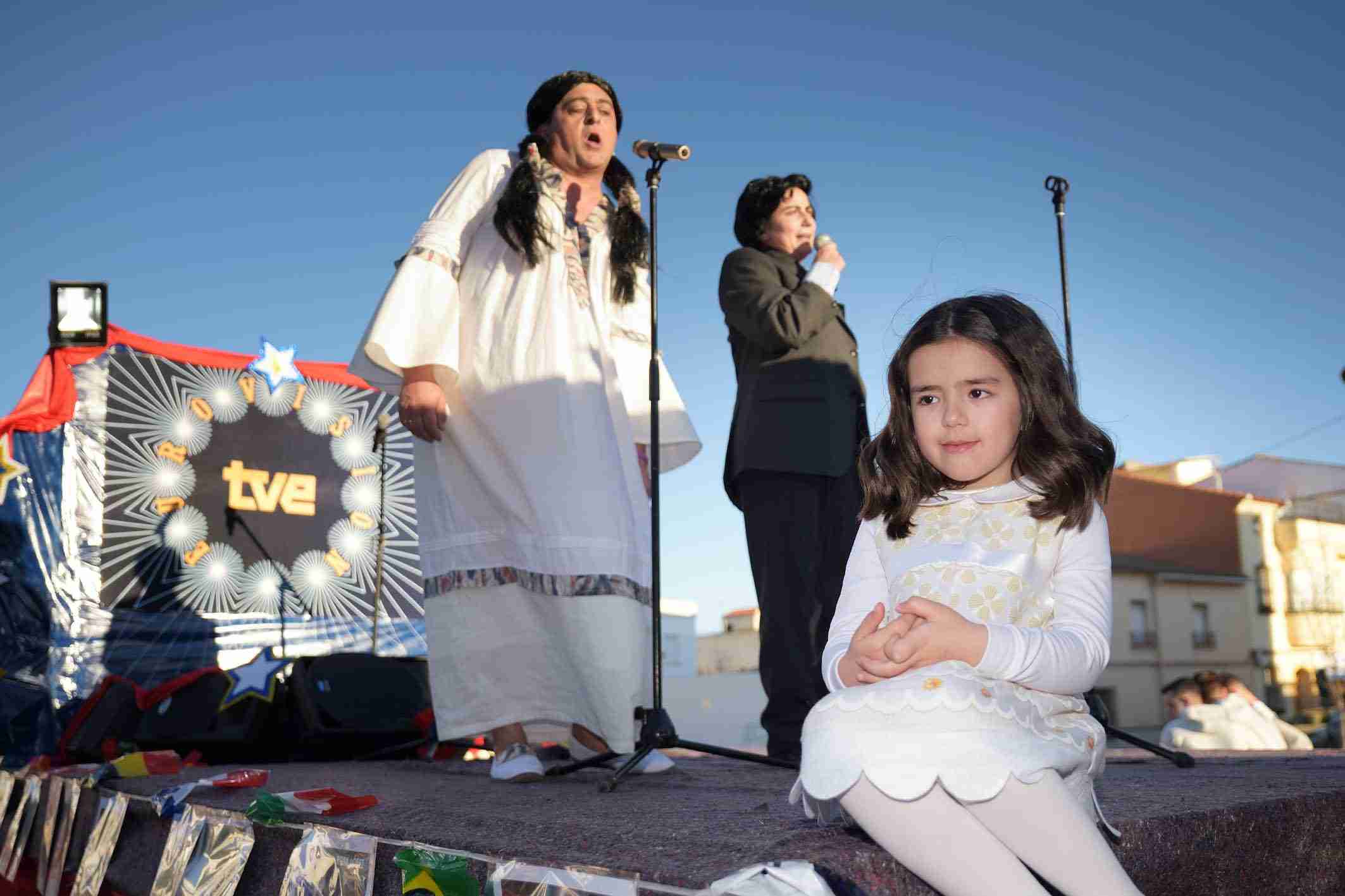 Ritmo, color y mucha originalidad en el Desfile de Comparsas 2020 de Argamasilla de Alba 7
