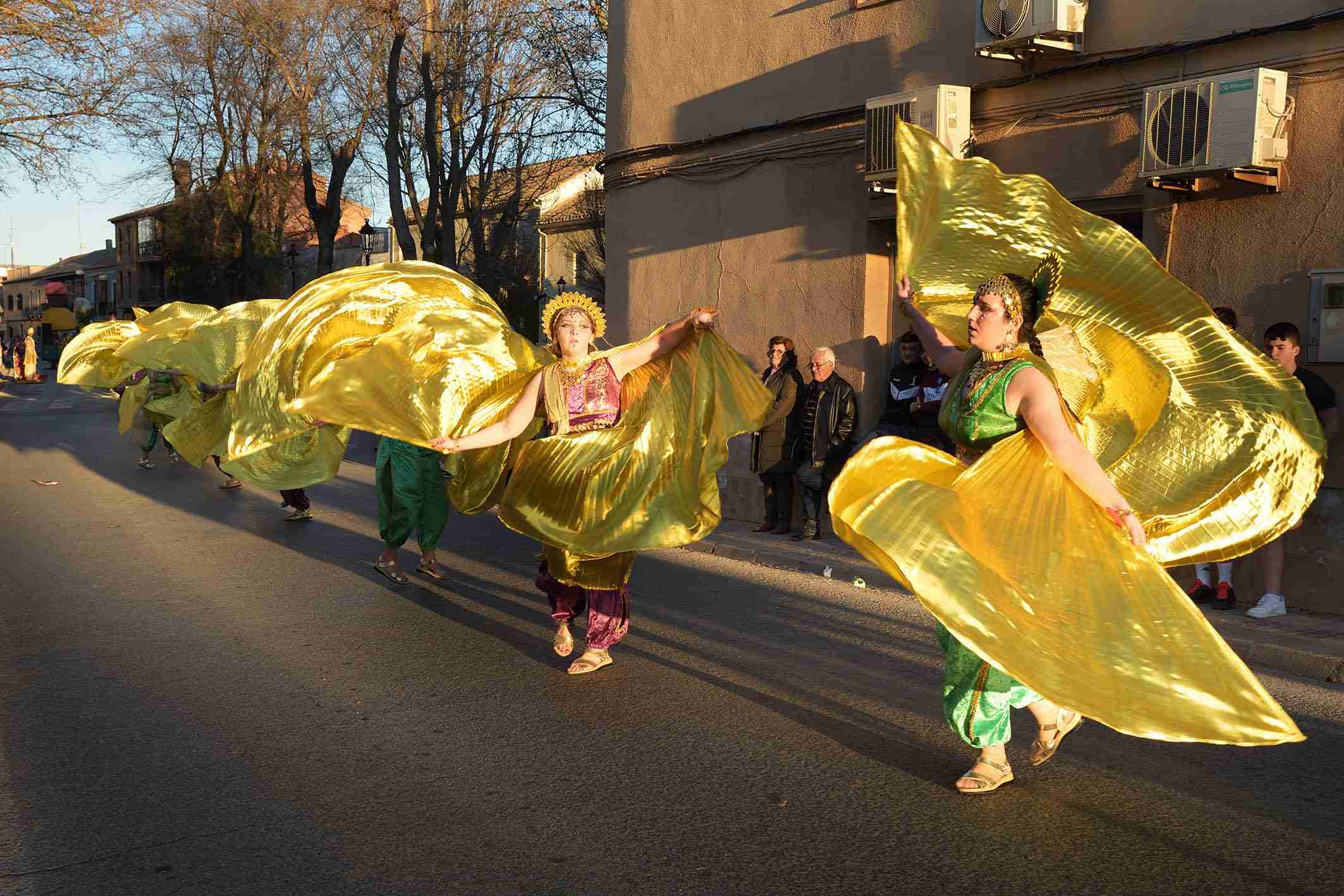 Ritmo, color y mucha originalidad en el Desfile de Comparsas 2020 de Argamasilla de Alba 11
