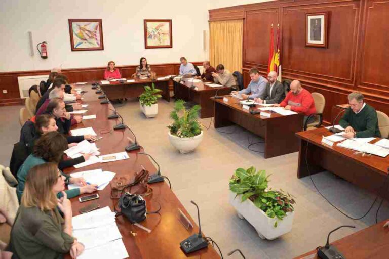 Comsermancha abrirá expediente sancionador a la empresa concesionaria de la recogida de RSU por el estado de los contenedores