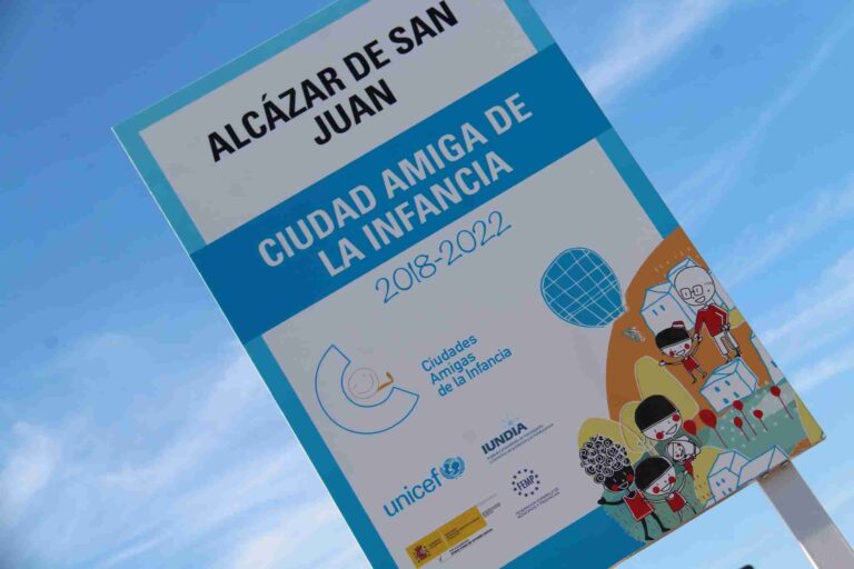 Alcázar de San Juan inaugura el cartel de “Ciudad Amiga de la Infancia”