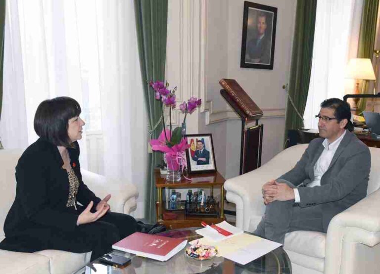 La remodelación del Teatro Crisfel y el arreglo de plazas se presentados a Diputación de Ciudad Real