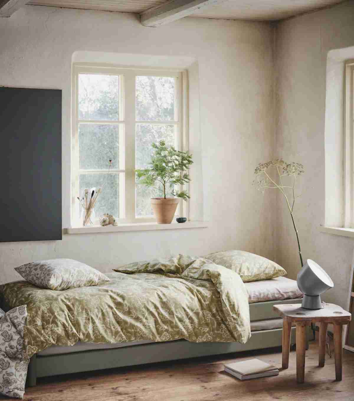 dormitorio con estampado floral