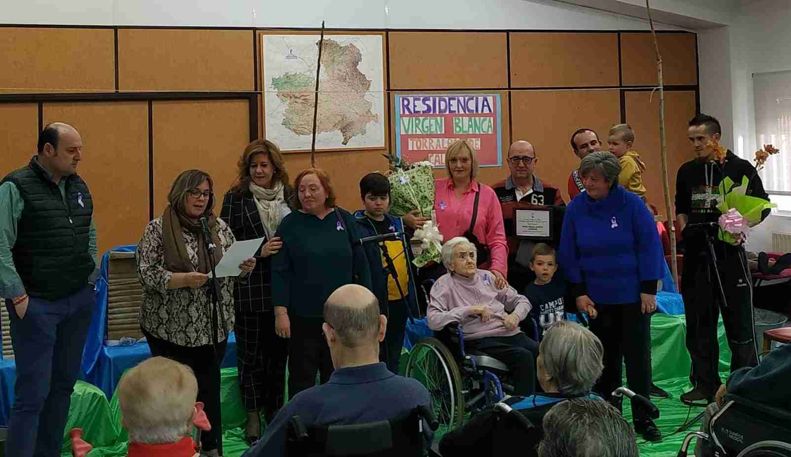 Felisa Martín recibe el homenaje a la mujer más longeva de Torralba de Calatrava 1