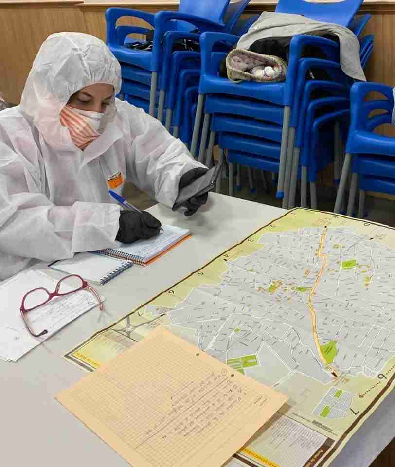 En Villarrubia de los Ojos se activó un dispositivo solidario con voluntarios que cosen y reparten mascarillas a los centros sanitarios 1 En Villarrubia de los Ojos se activó un dispositivo solidario con voluntarios que cosen y reparten mascarillas a los centros sanitarios 1