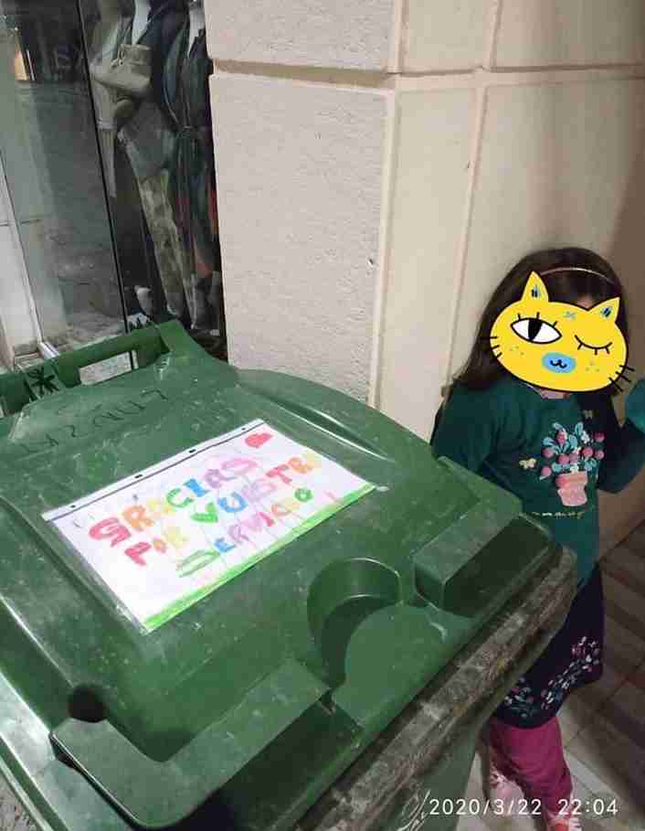 El Consorcio RSU de Ciudad Real agradece las muestras de cariño que están apareciendo en los contenedores de recogida 1