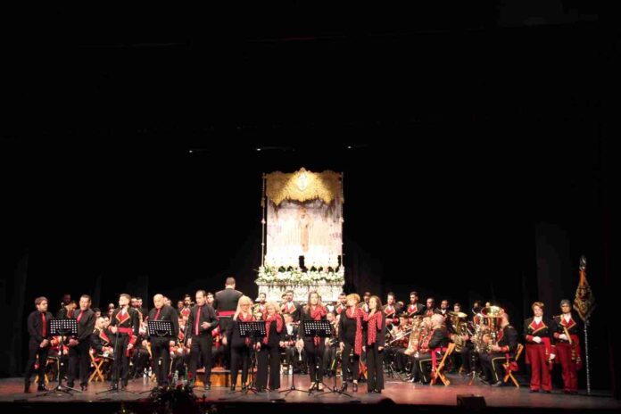 agrupacion musical el personal alcazar