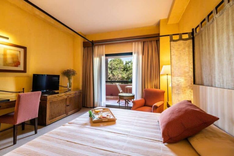 Hoteles de Alcázar como Ínsula Barataria o Intur a disposición de los sanitarios