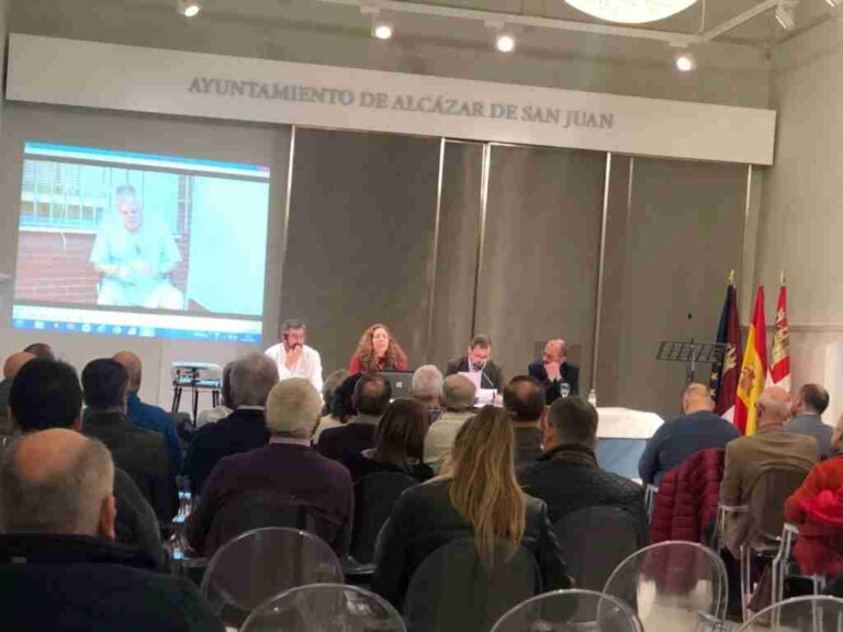 Presentado “Para hacerte saber mil cosas nuevas”, nueva publicación sobre los represaliados tras la guerra civil en la provincia