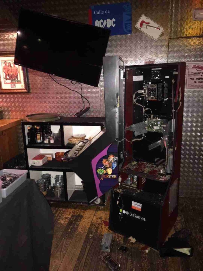 Rolling Rock de Alcázar sufre un robo en pleno confinamiento por el coronavirus