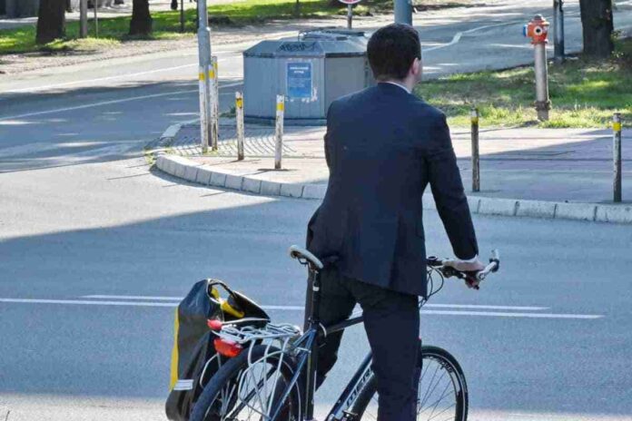 bicicleta-puesto-de-trabajo.jpg
