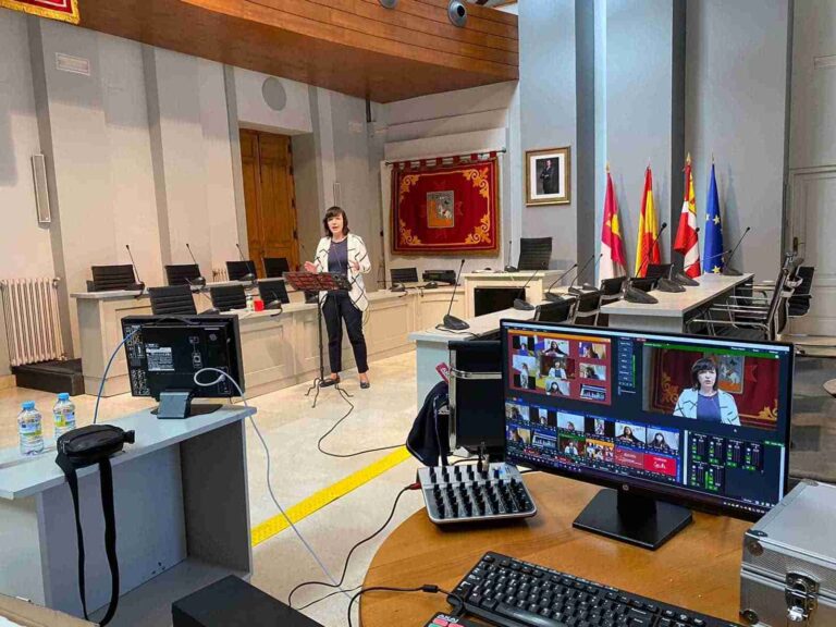 Rosa Melchor: “La entrada en la fase 1 es un momento de alegría y de mucha responsabilidad para poder seguir avanzando en la reapertura de servicios”