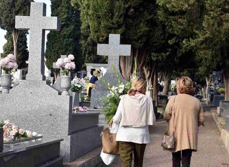 La entrada al Cementerio de Alcázar se hará con cita previa a partir del 23 de octubre para evitar aglomeraciones