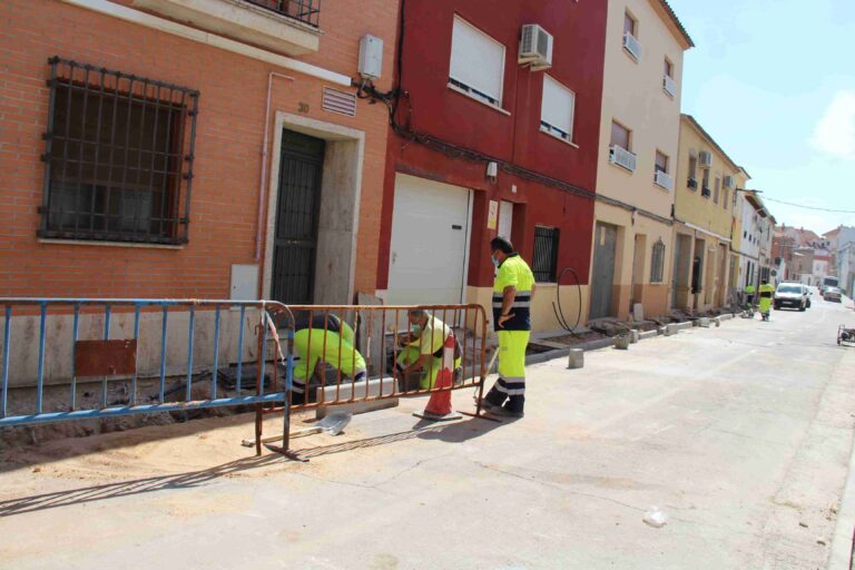 Alcázar de San Juan retoma las obras de la calle Sandoval tras el parón del estado de alerta