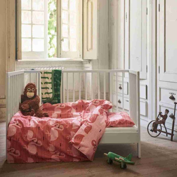 dormitorio de bebe con textiles ikea