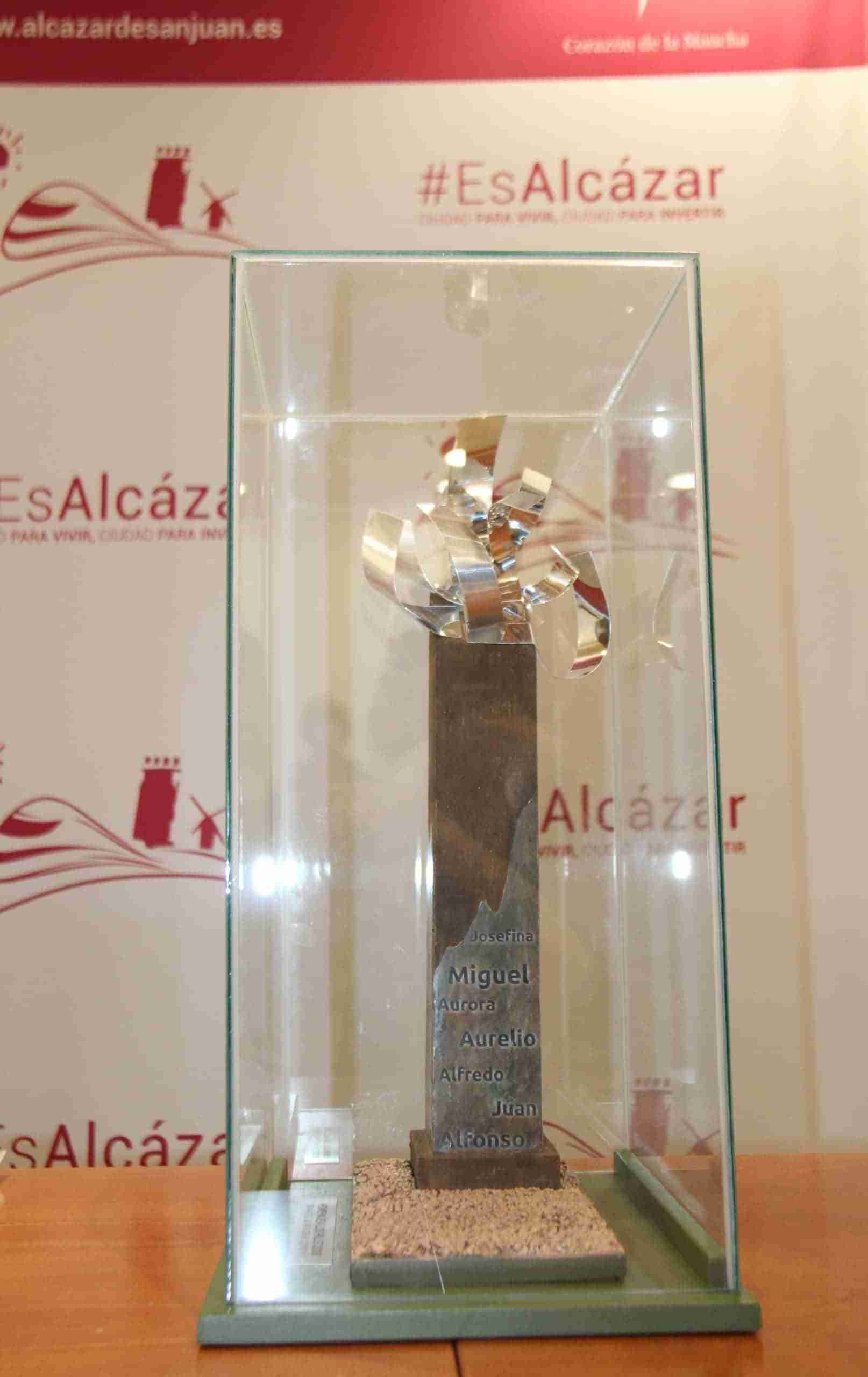 Alcázar rendirá homenaje a los fallecidos por COVID-19 con una escultura de Diego Muñoz 1