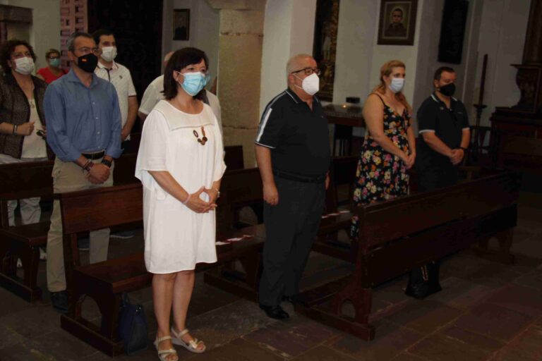 Rosa Melchor muestra su apoyo a los hosteleros en el día de su patrona, Santa Marta