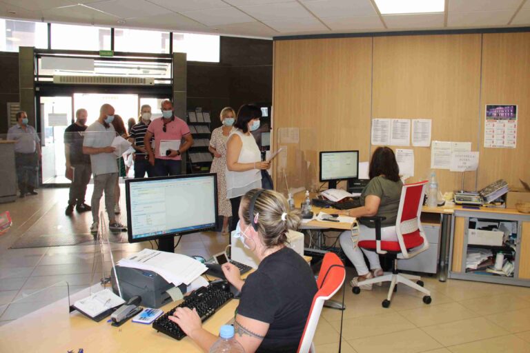 El equipo de gobierno de Alcázar presenta sus declaraciones de bienes ante el registro del ayuntamiento