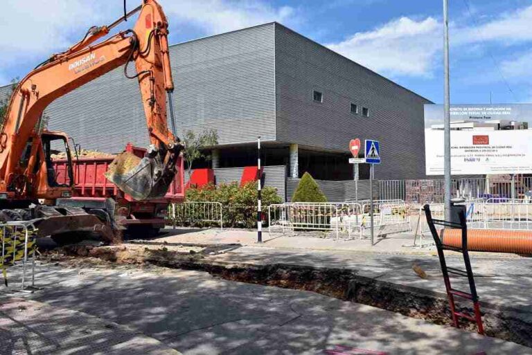 En ejecución las obras de renovación de las redes de agua junto al Pabellón Ferial de Ciudad Real