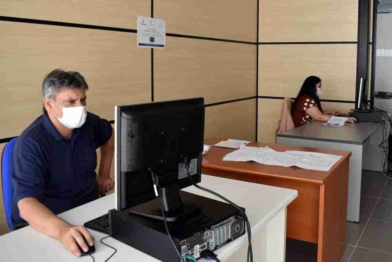 Ingenieros en el Plan de Empleo en busca de la  eficiencia energética y el uso de renovables