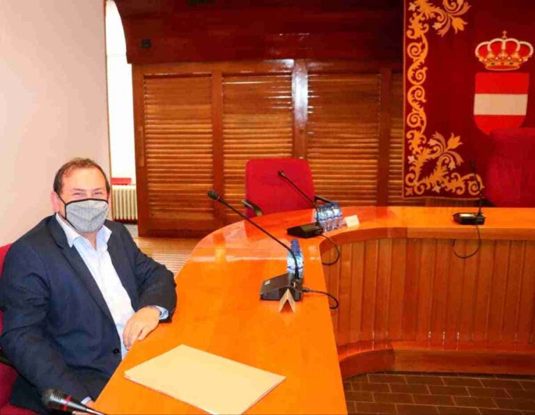 Nueva cátedra de Tecnología Química de la UNED en Puertollano