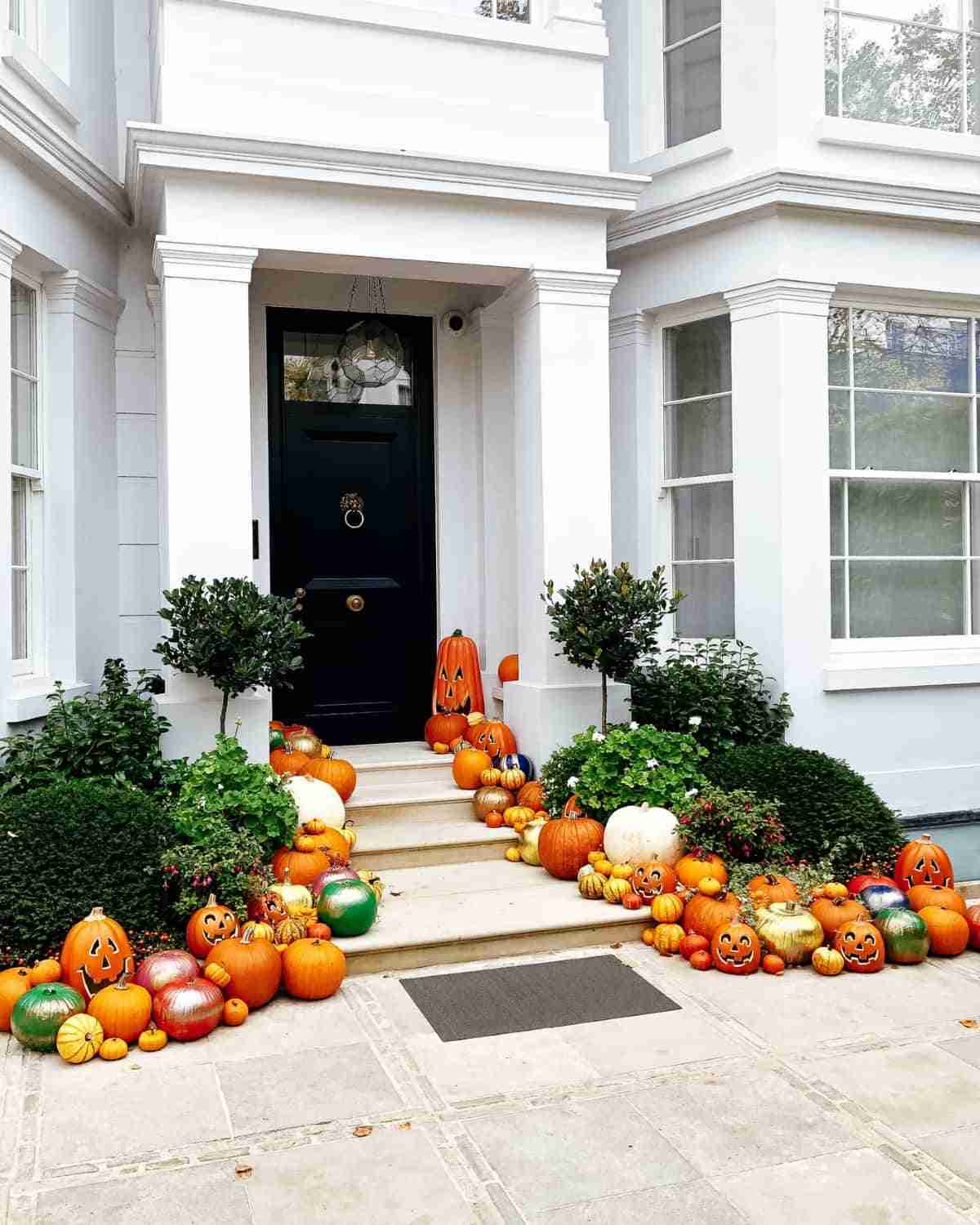 decorar la entrada para halloween