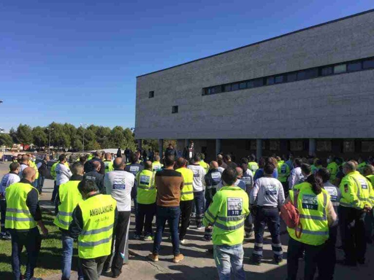 Servicios mínimos impiden el ejercicio del derecho a huelga del 95% de los trabajadores del transporte sanitario