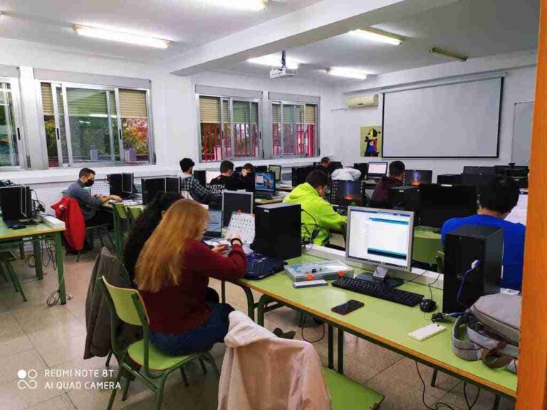 Mitsubishi Electric continúa el “Plan de Ayudas Covid” con la donación de purificadores de aire para Centros Educativos