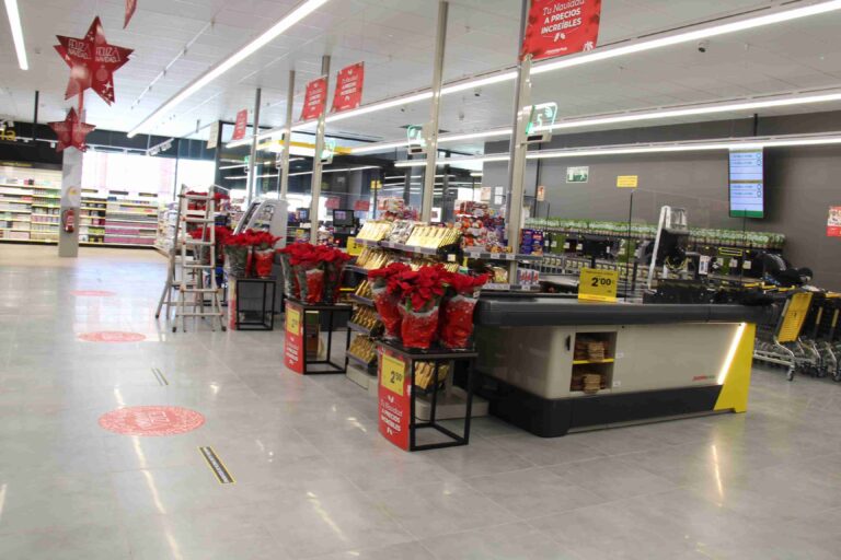Ahorramás inauguró un supermercado en Alcázar de San Juan
