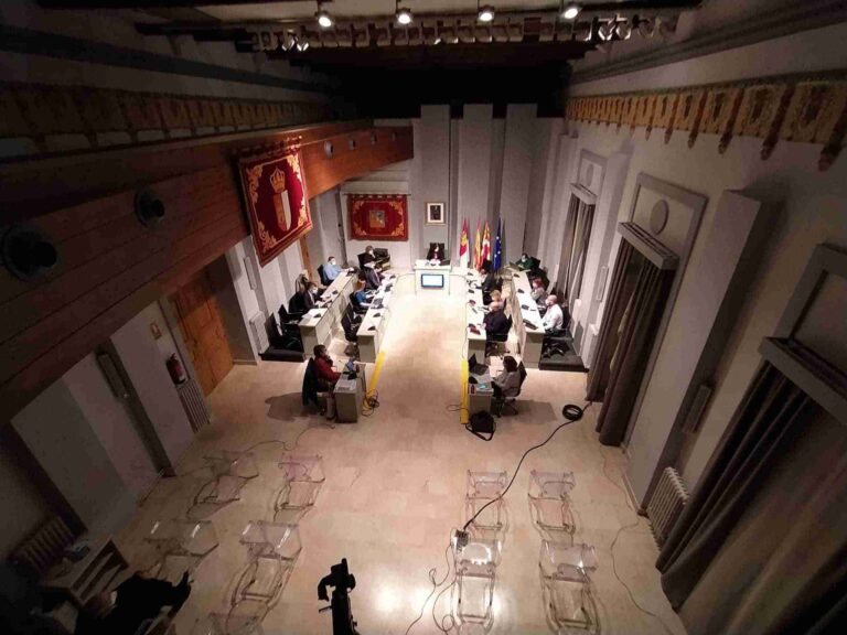 Último pleno de la Corporación Municipal en el que se aprueba la publicación del Plan General de Ordenación Urbana