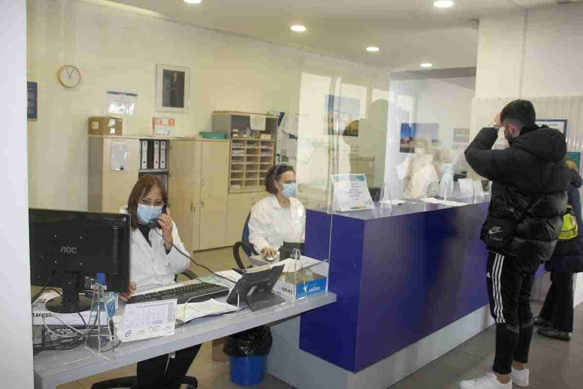 Los centros de Atención Primaria de la Gerencia de Alcázar de San Juan realizaron en el último año 827.680 consultas médicas y 563.297de enfermería y matrona 1 Los centros de Atención Primaria de la Gerencia de Alcázar de San Juan realizaron en el último año 827.680 consultas médicas y 563.297de enfermería y matrona 1