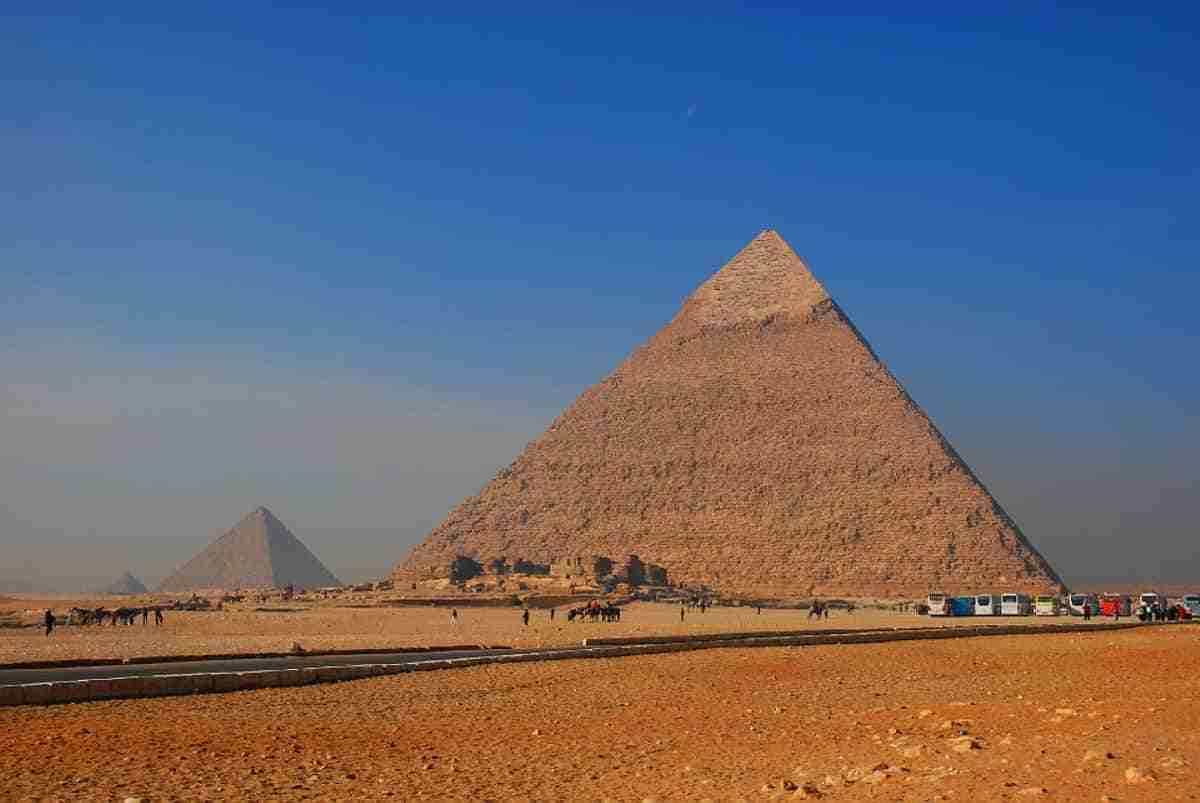 pirámides cerca de el cairo