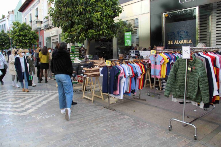 “Boulevard Outlet Alcázar” sale a la calle para incentivar las compras en el comercio local