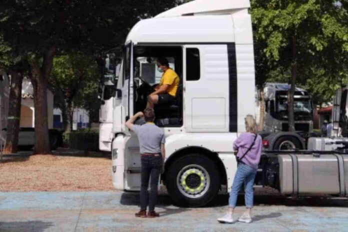 feria-nacional-de-vehiculos-de-ocasion-en-manzanares.jpg