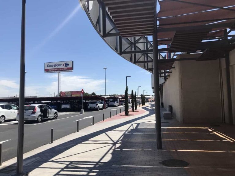 El PP de Alcázar invitado a conocer las nuevas reformas del Centro Comercial Carrefour