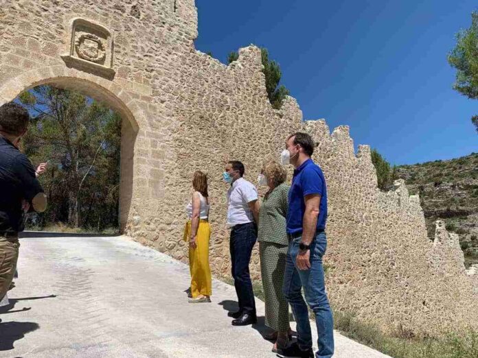 rehabilitada-la-muralla-de-alarcon-cuenca.jpg