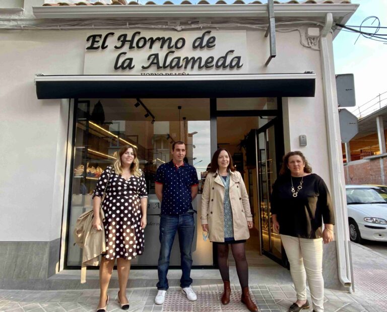 “El horno de la Alameda”, abre nueva tienda en Alcázar con la tradición de cuatro generaciones de panaderos artesanos