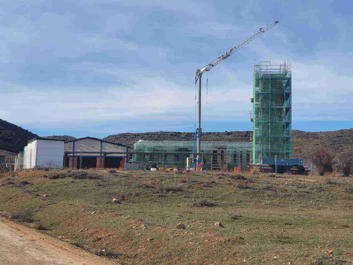 Avanza la fase 2 de  construcción del  parque de bomberos  de Cañete y la fase 1 del parque de Priego