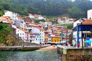 Cudillero precioso pueblo asturiano para el turismo de cercanía