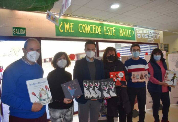 maleta-viajera-centros-educativos-albacete.jpeg