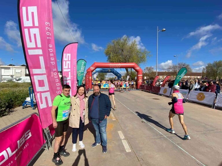 Nuevo trazado e instalaciones en la XXXII Carrera Popular de El Porvenir que son muy bien valoradas por los participantes