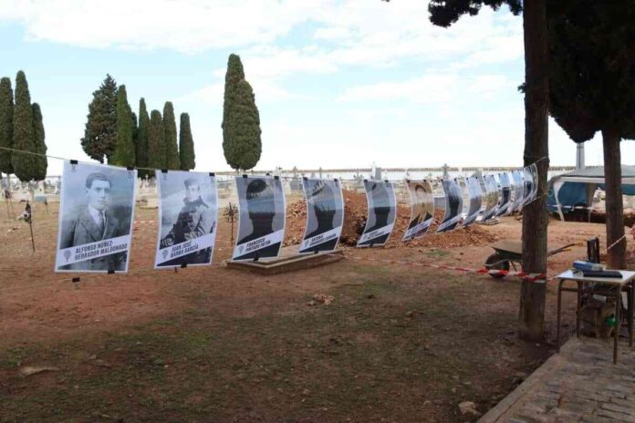 recuperan-restos-represaliados-cementerio-manzanares.jpg