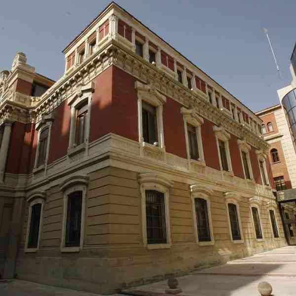 10 funcionarios de la Diputación Albacete declararán como investigados en junio por presunto amaño de oposiciones