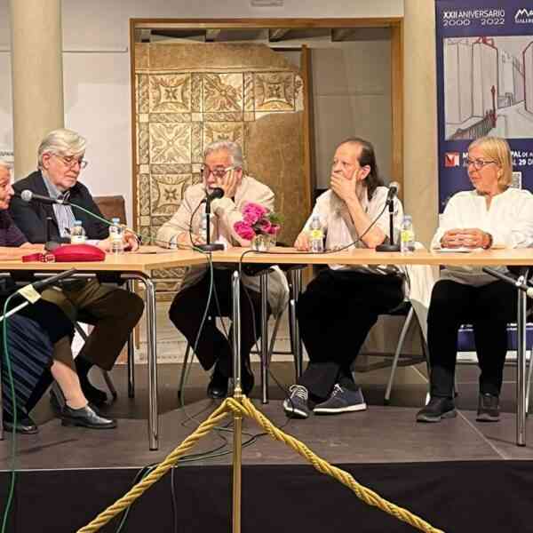 Críticos prestigiosos en la segunda mesa “Con Arte” en el XXII Aniversario De La Galería Marmurán