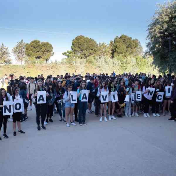 Argamasilla de Alba muestra su apoyo a los profesores agredidos y condenan lo ocurrido