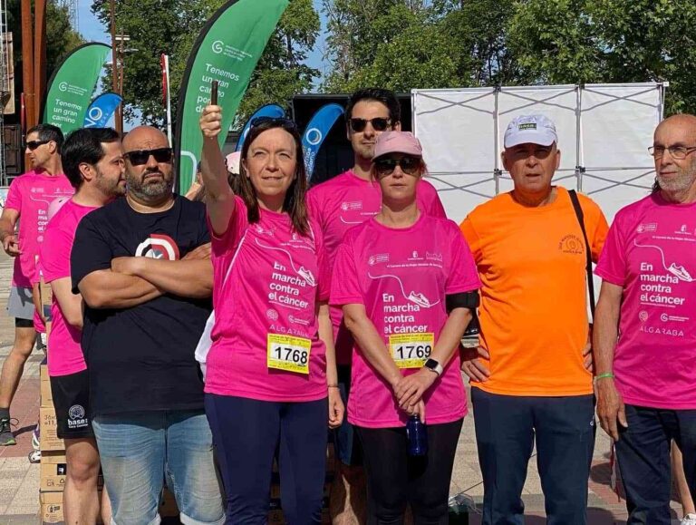 La marea rosa de la VI Carrera de la Mujer inunda las calles de Alcázar