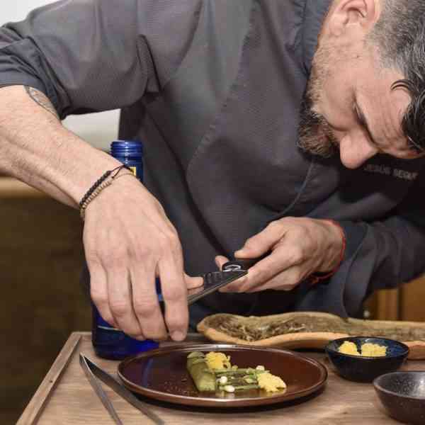 El chef Jesús Segura pilota una aventura gastronómica desde Cuenca a Nicoya (Costa Rica) de la mano de Solán de Cabras