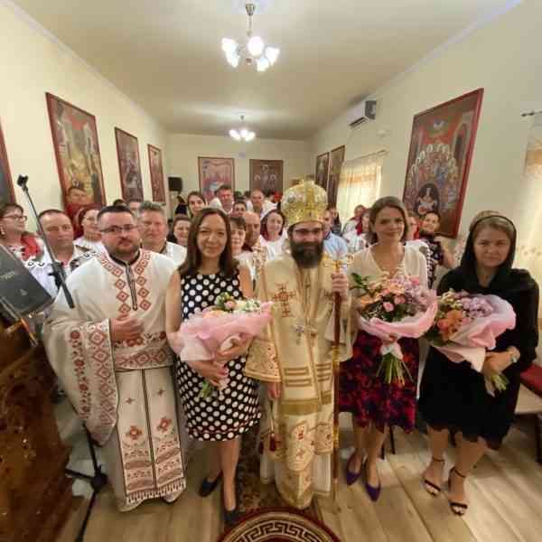 La alcaldesa participa en la celebración de la misa del Patrón de la parroquia ortodoxa rumana