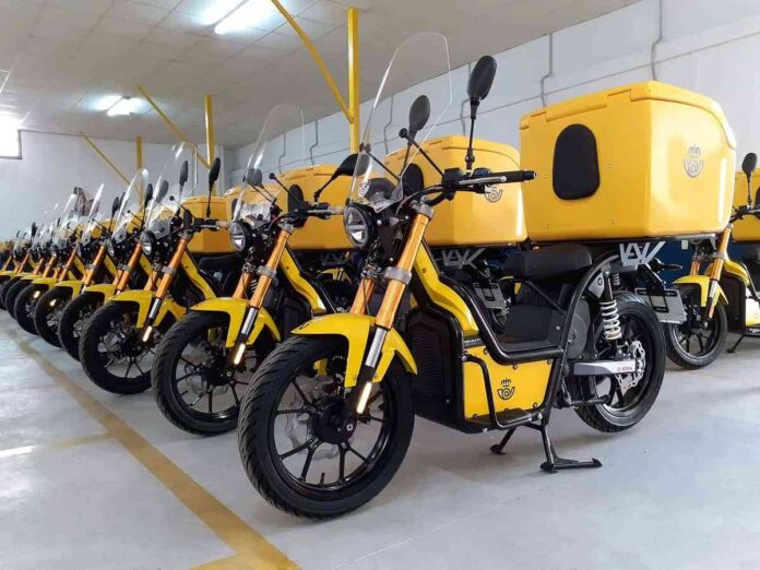 Motos-electricas-ciberseguras-de-Correos.jpg