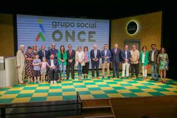 La alcaldesa de Toledo participa en la Gala de entrega de los Premios Solidarios Castilla-La Mancha 2022 que promueve la ONCE